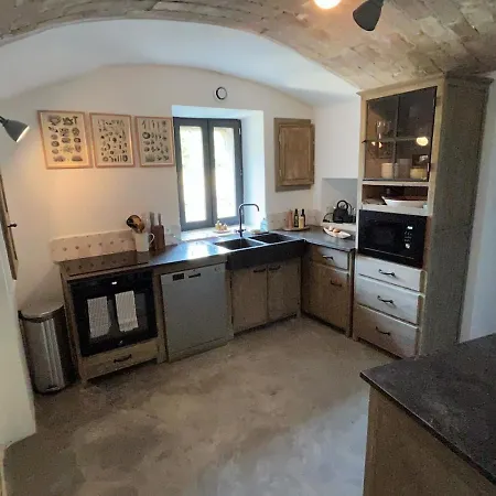 Château Du Barry Casa de Férias *