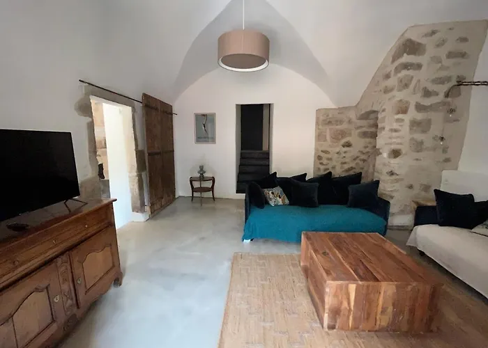 Château Du Barry Casa de Férias *